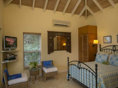 Beautiful Coral Bay Harbor 3 bed 3 ba property